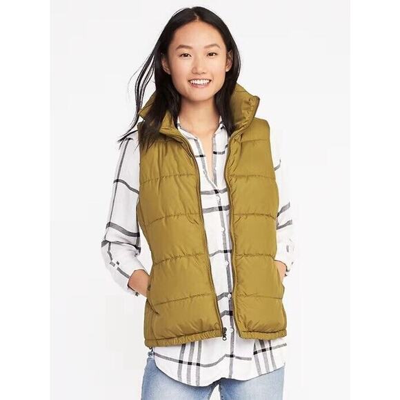 Old Navy Quilted Frost-Free Vest in jungle grove Size XSmall - Picture 1 of 6